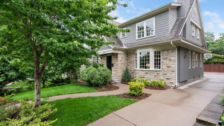 Property Photo: 4805 Thomas Avenue S MN 55410