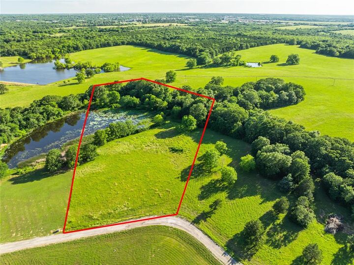 Lot 4 Cascades Boulevard  Paris TX 75462 photo