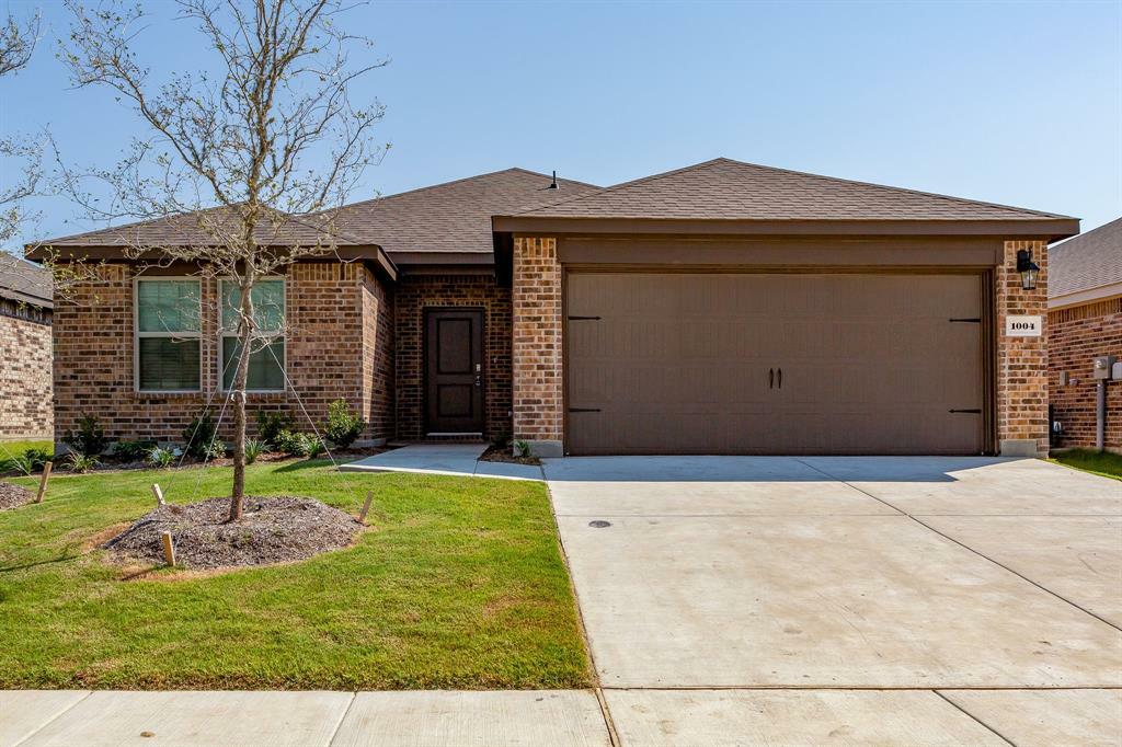 Property Photo:  1004 Emerald Drive  TX 75407 