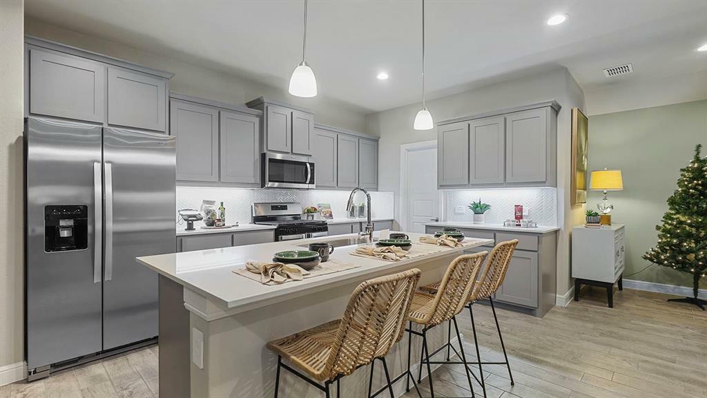 Property Photo: 1149 Keystone Drive TX 76048