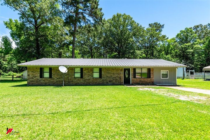 Property Photo: 198 Seven Pines Road LA 71006