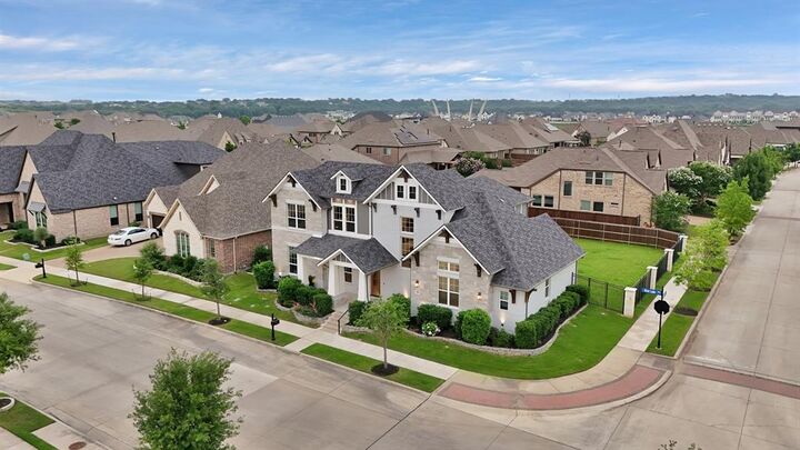 Property Photo:  1306 Blue Lake Boulevard  TX 76005 