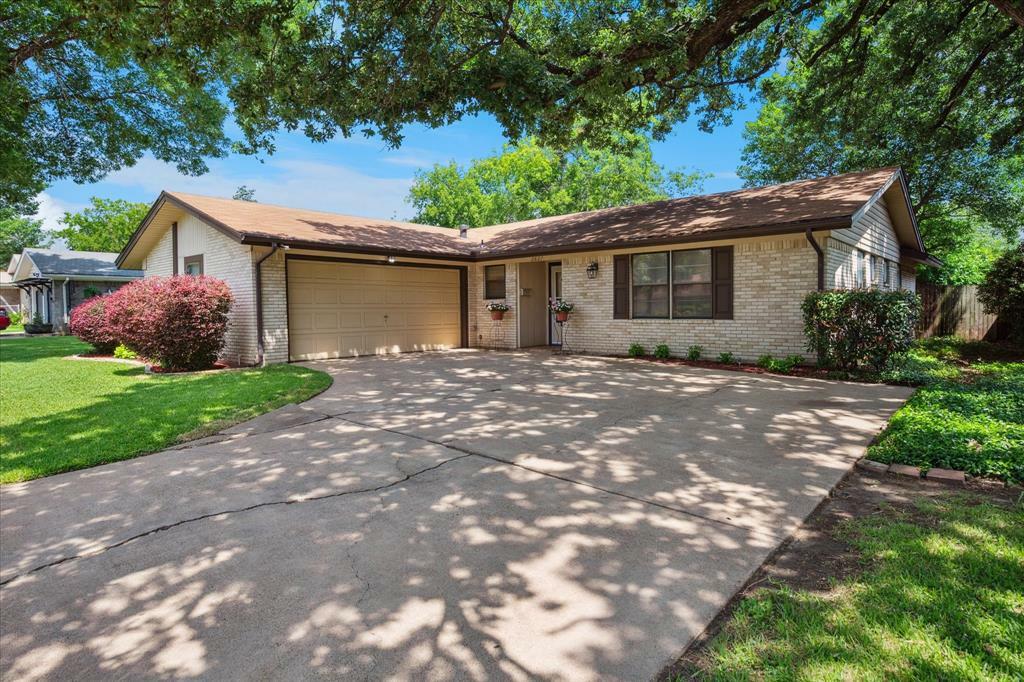 2827 Pritchett Drive  Irving TX 75061 photo