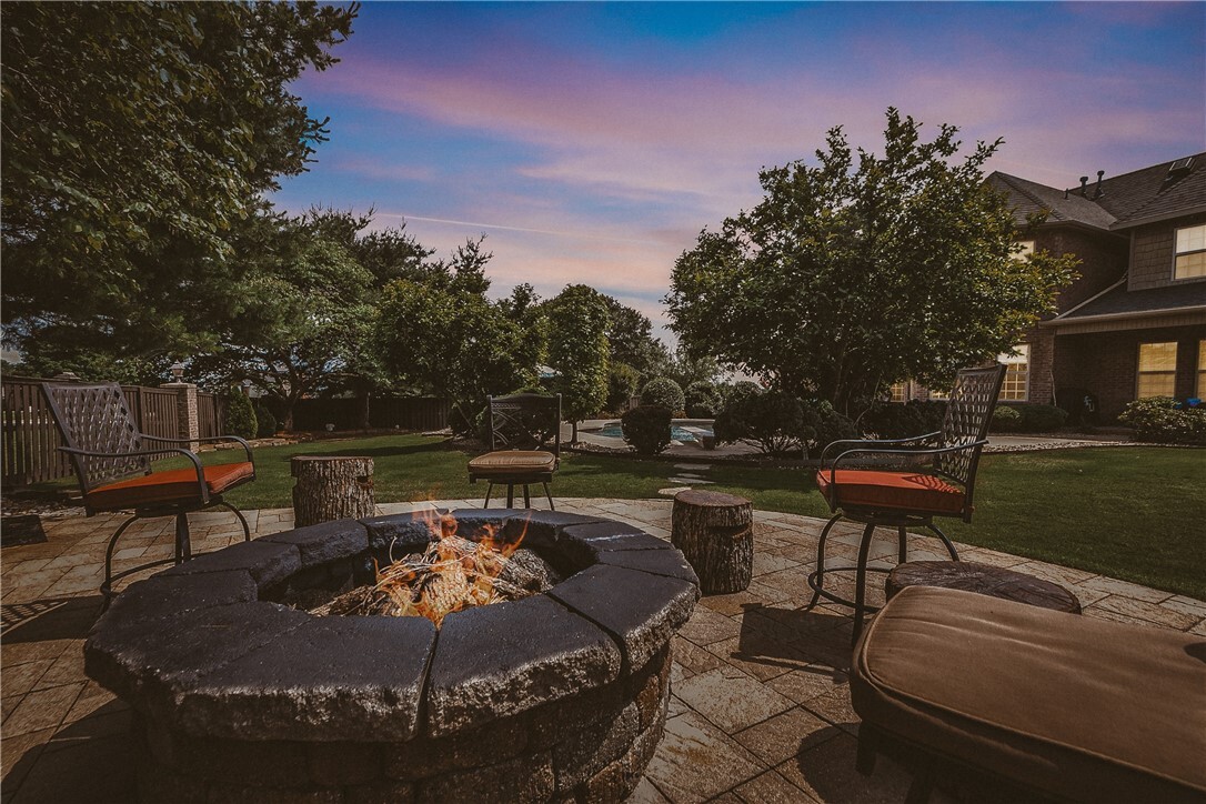11136 W Stonebriar Drive  Bentonville AR 72712 photo