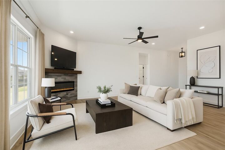 Property Photo:  901 E Buchanan Street  AR 72753 