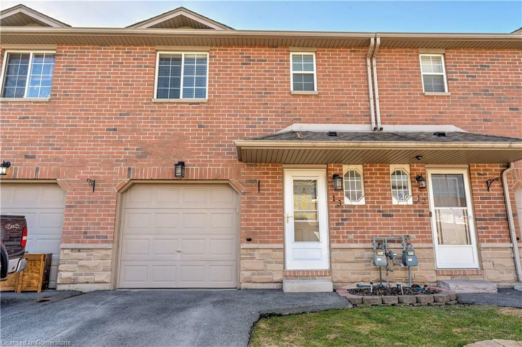 Property Photo: 39 Pinewoods Drive 13 ON L8J 3Z3