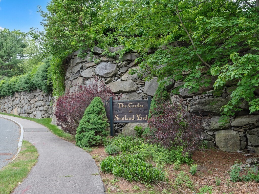 3 Loyalist Dr 3  Uxbridge MA 01569 photo
