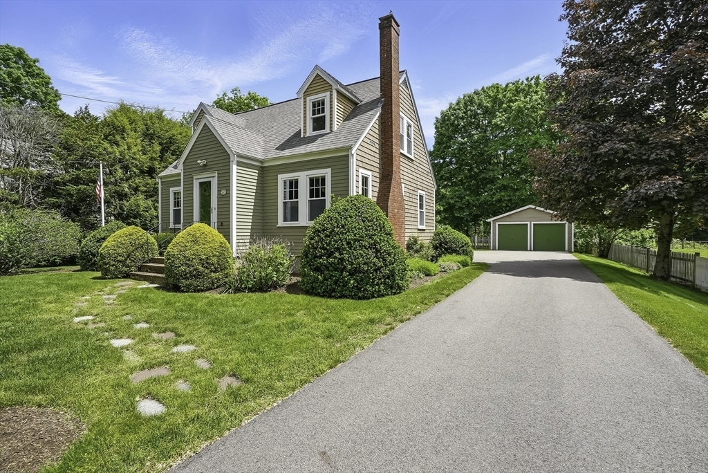 Property Photo: 247 South St MA 02093