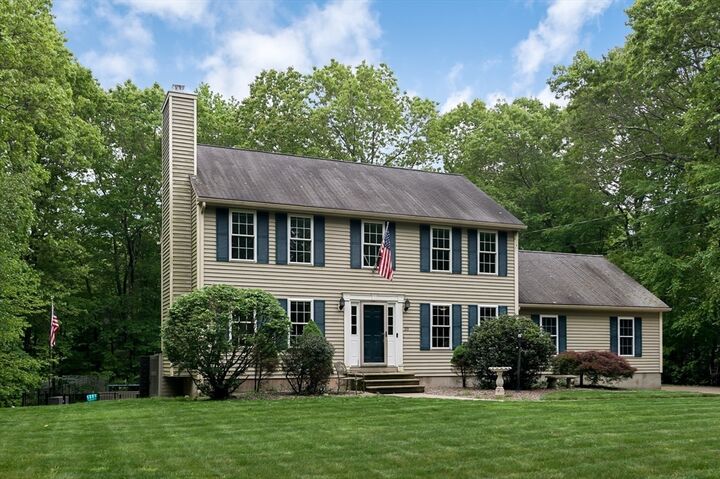 Property Photo:  59 Linden St  MA 01516 