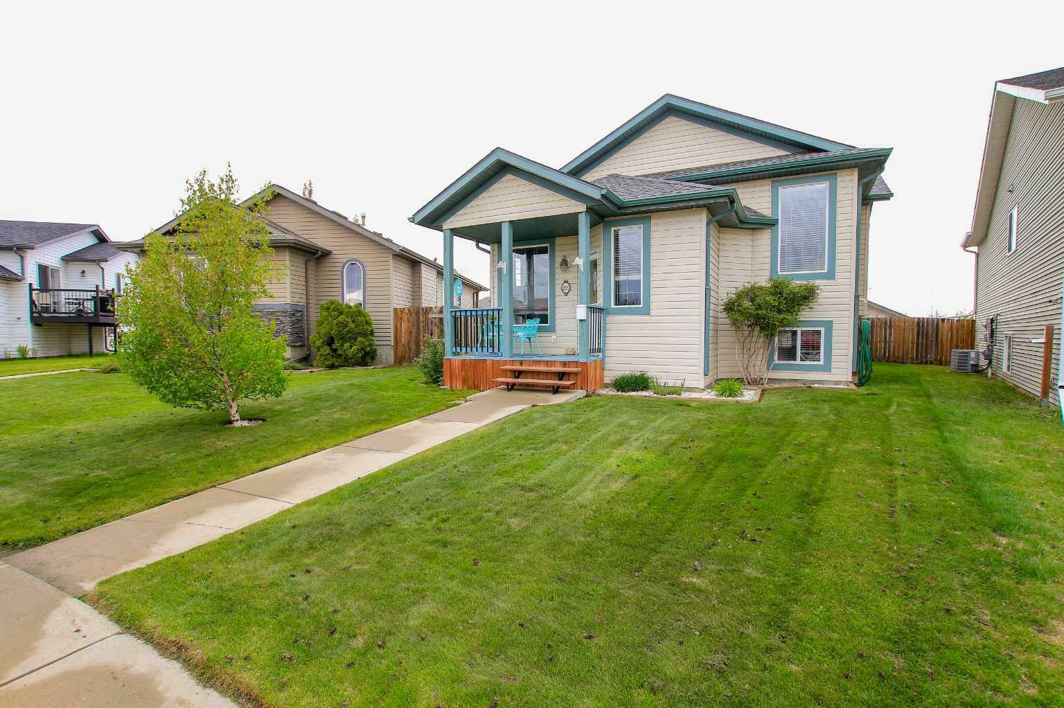 28 Osler Crescent  Red Deer AB T4P 4E8 photo