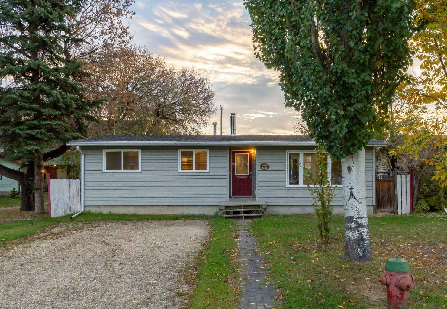 10921 92 Street  Peace River AB T8S 1P4 photo