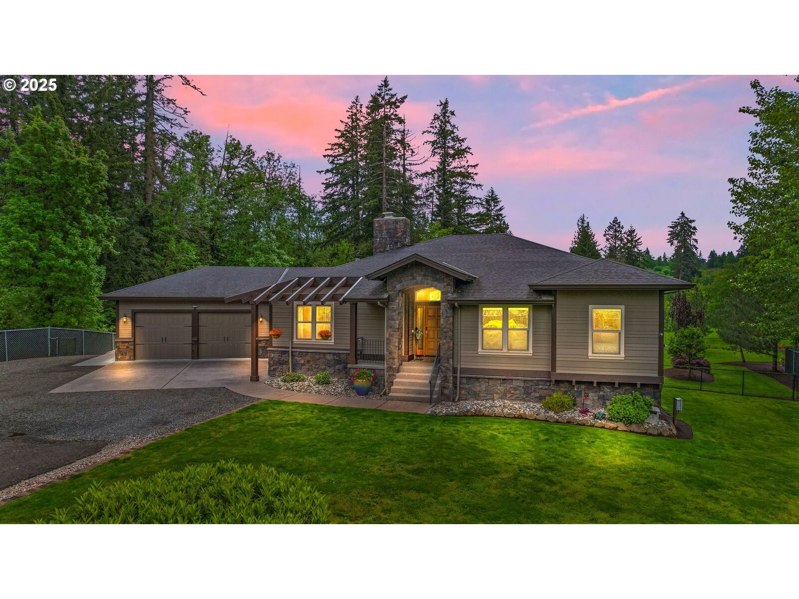 Property Photo:  8443 SE Orient Dr  OR 97080 