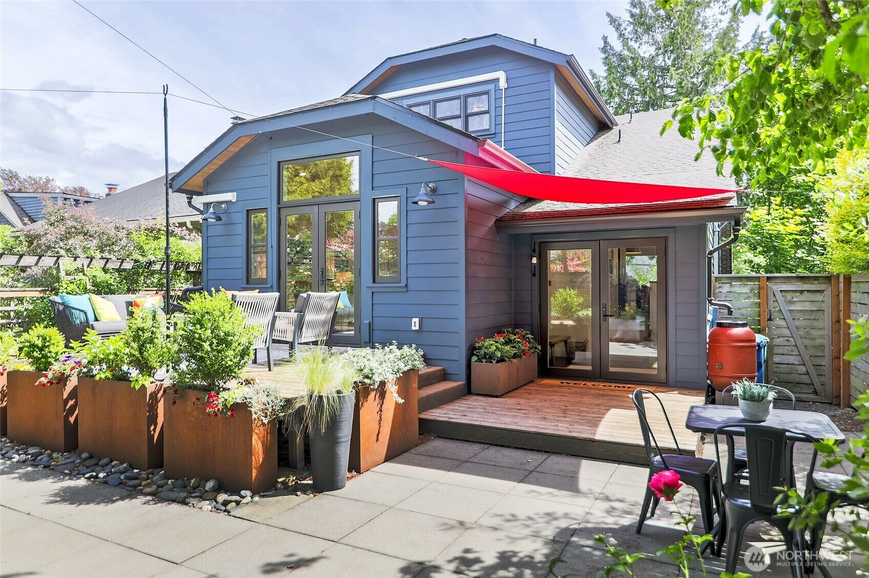 Property Photo: 1612 NE 75th Street WA 98115