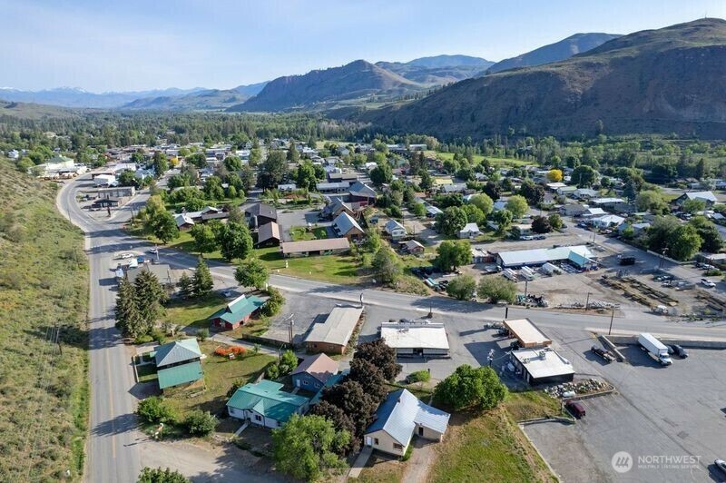 Property Photo: 318 Lombard Street WA 98856