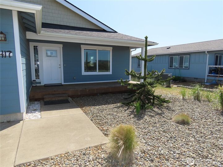 Property Photo:  417  Riviera Street SW  WA 98569 