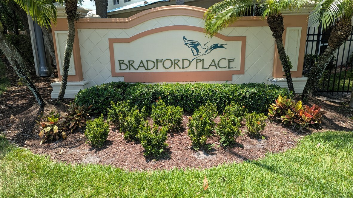Property Photo: 826 Middleton Drive SW FL 32962