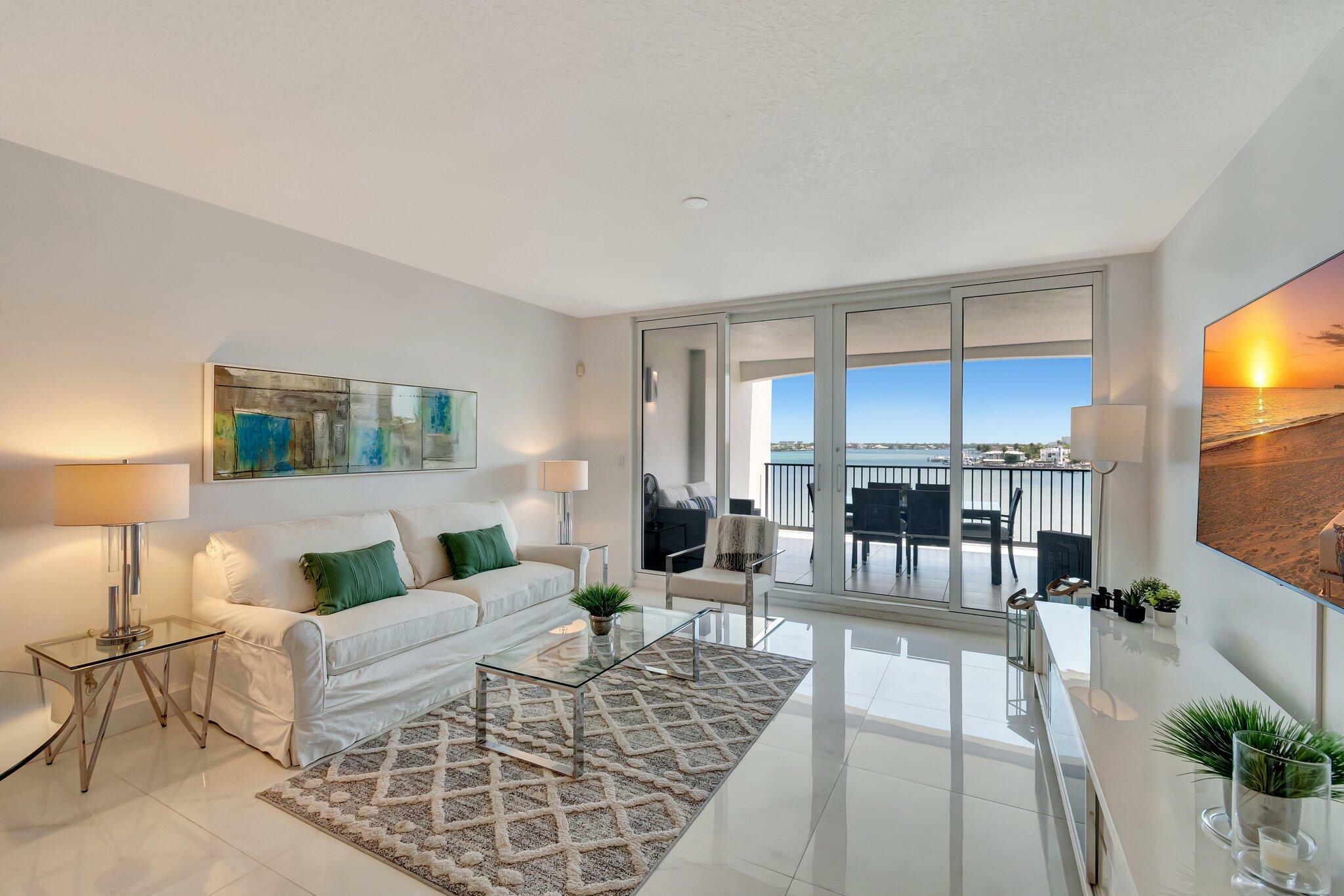 Property Photo: 2700 N Federal Highway 508 FL 33435