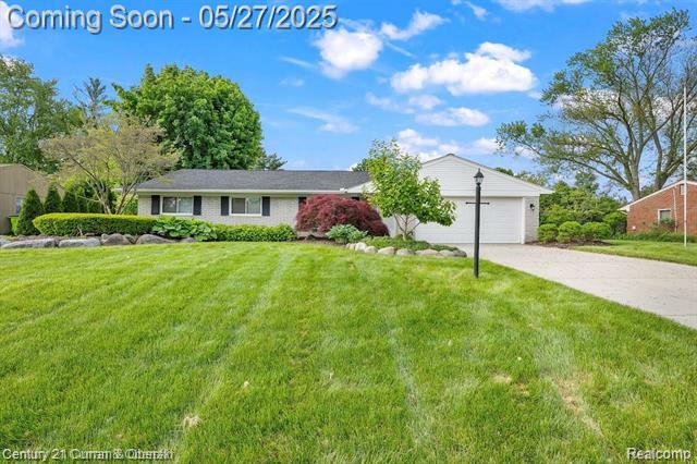 Property Photo: 24018 Glen Ridge Court MI 48375