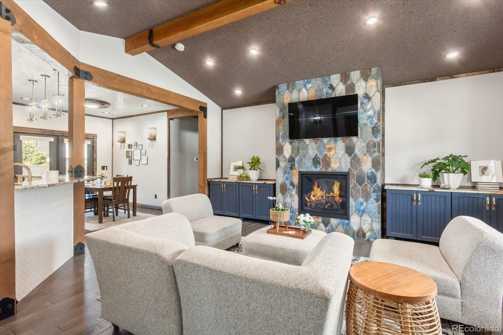 Property Photo: 1124 E Poncha Avenue CO 81242