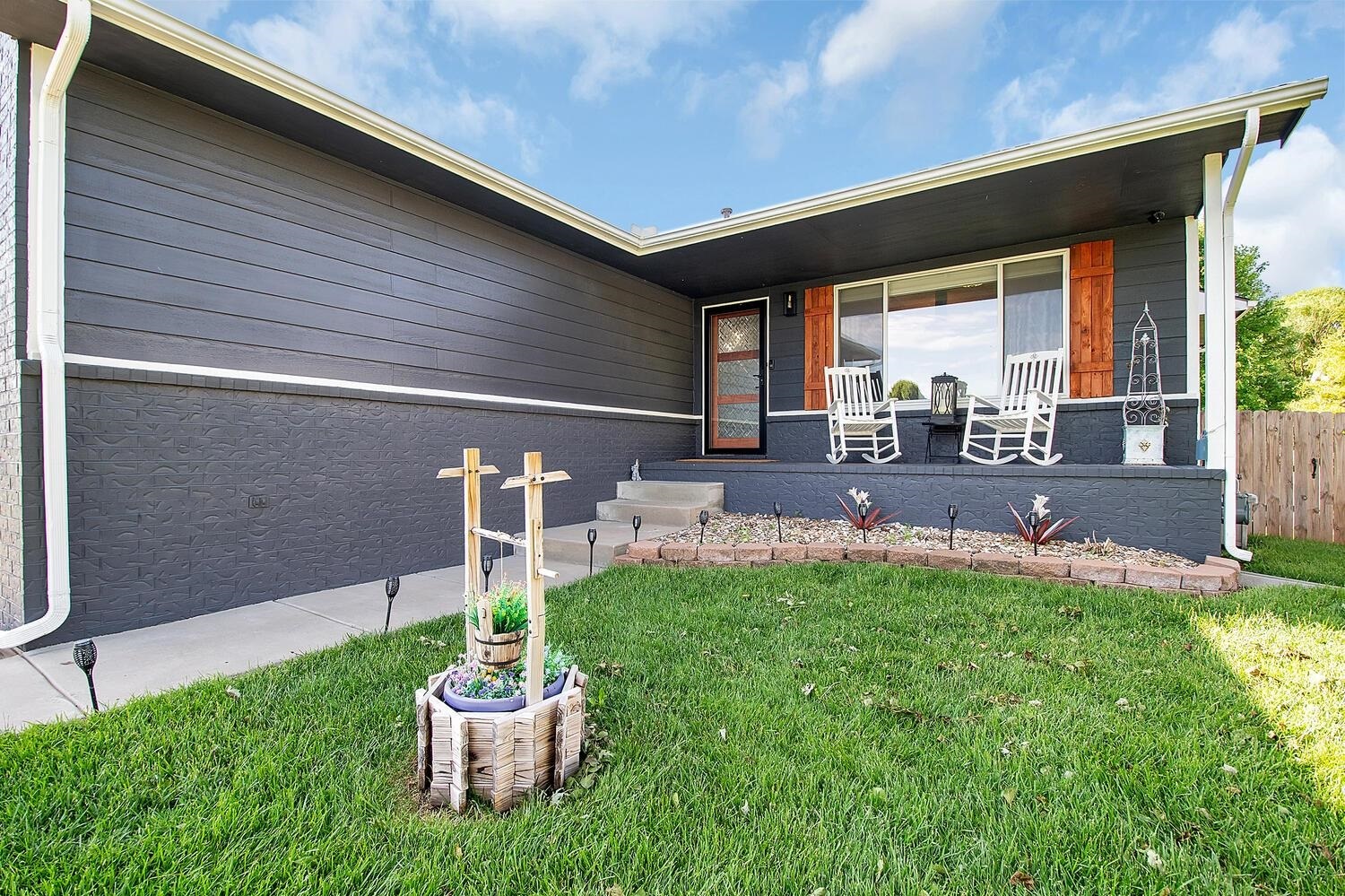 Property Photo: 2201 E Spring Hill Dr KS 67052