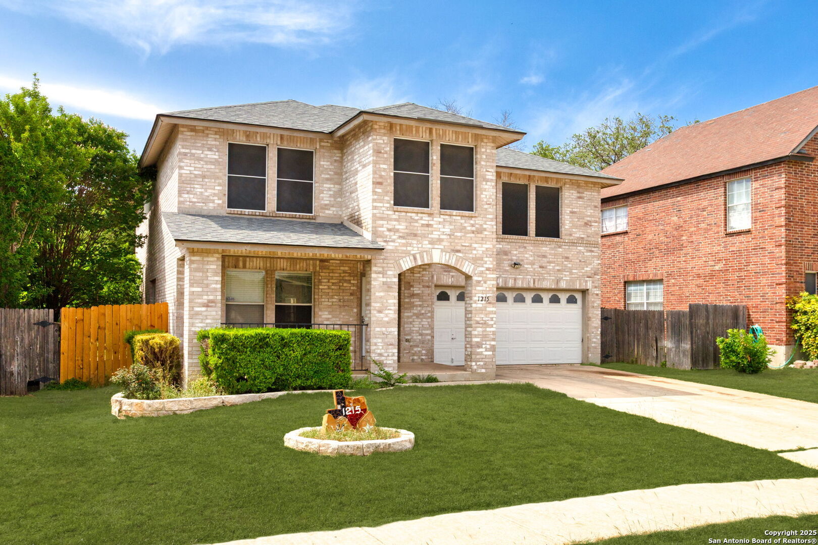 Property Photo: 1215 Dezarae St., TX 78253