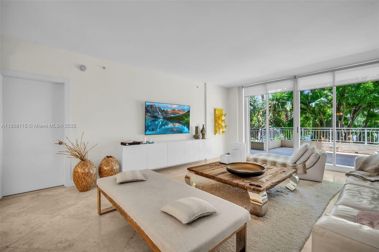 Property Photo: 765 Crandon Blvd 109 FL 33149