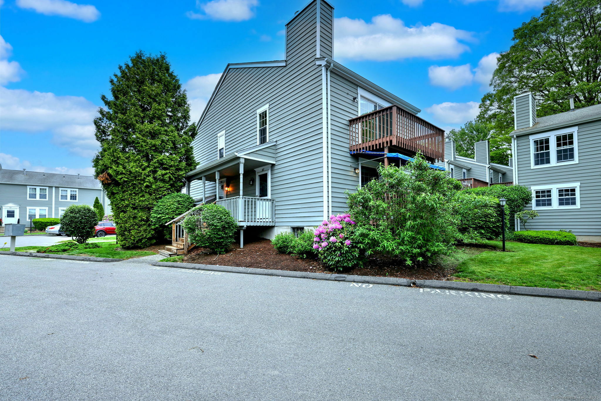 Property Photo: 107 Ferry Court 107 CT 06615