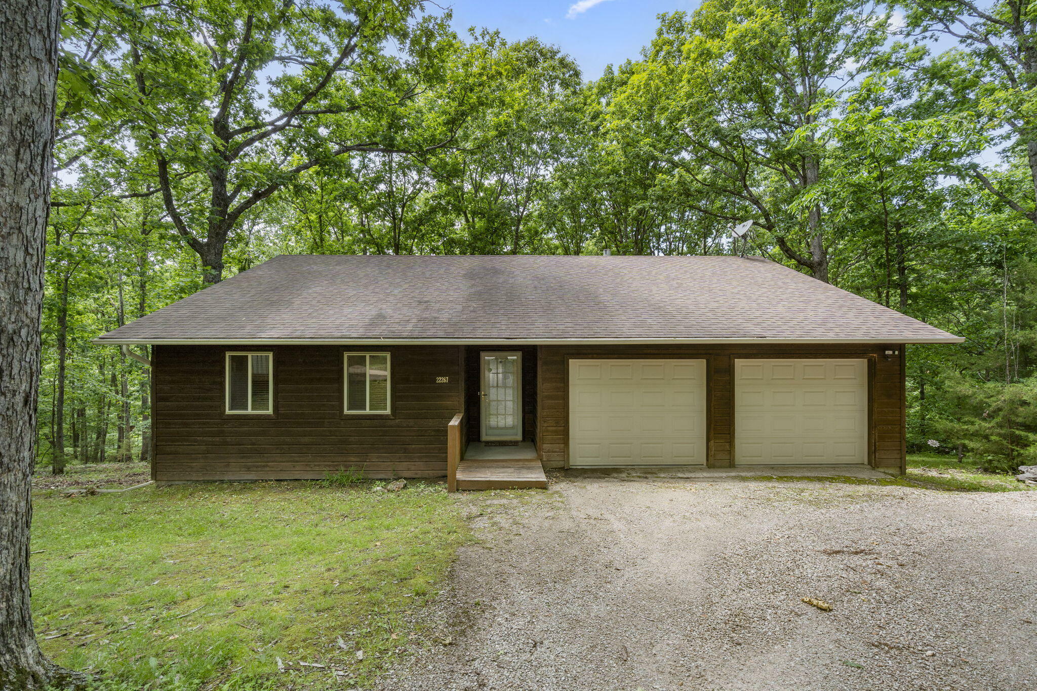 Property Photo: 22267 Coyote Ridge Road MO 65625