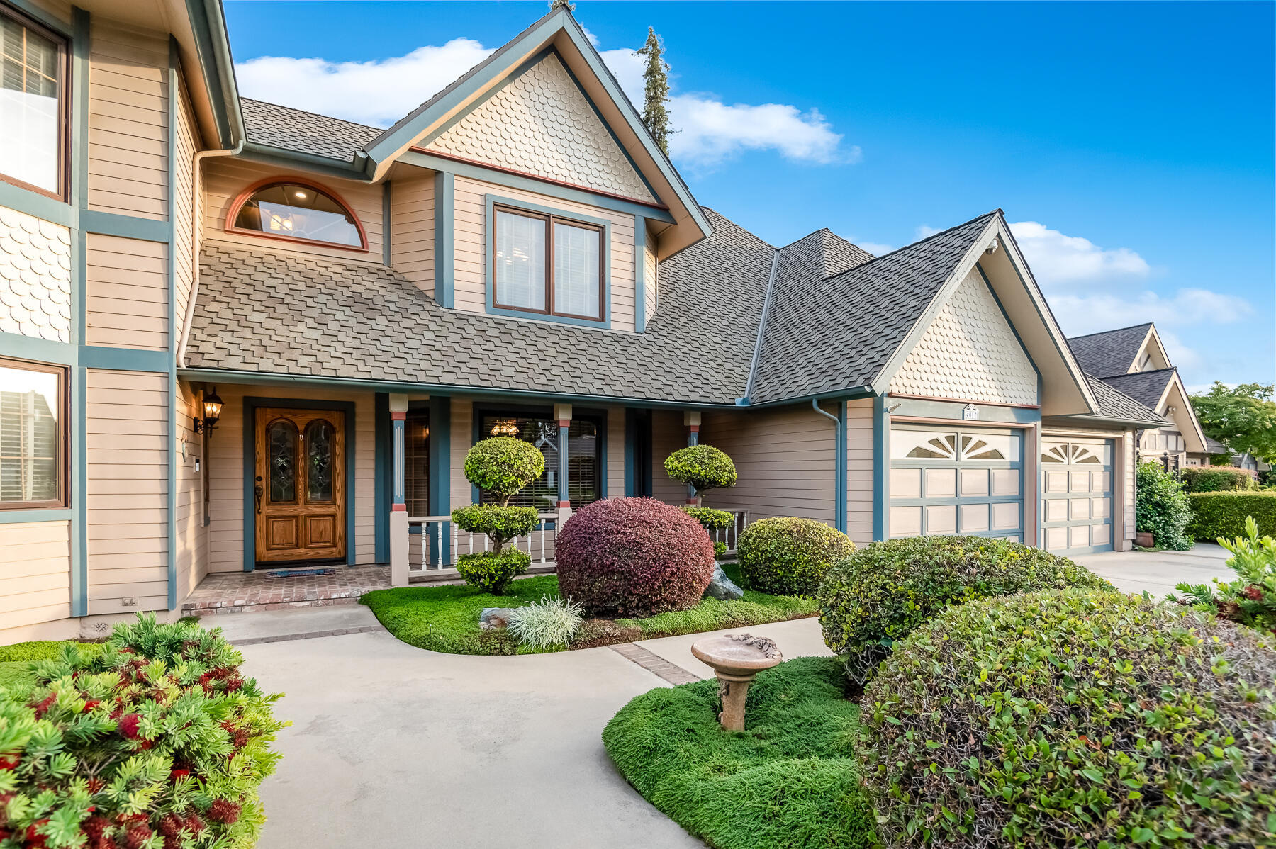 Property Photo: 4017 W Crowley Court CA 93291