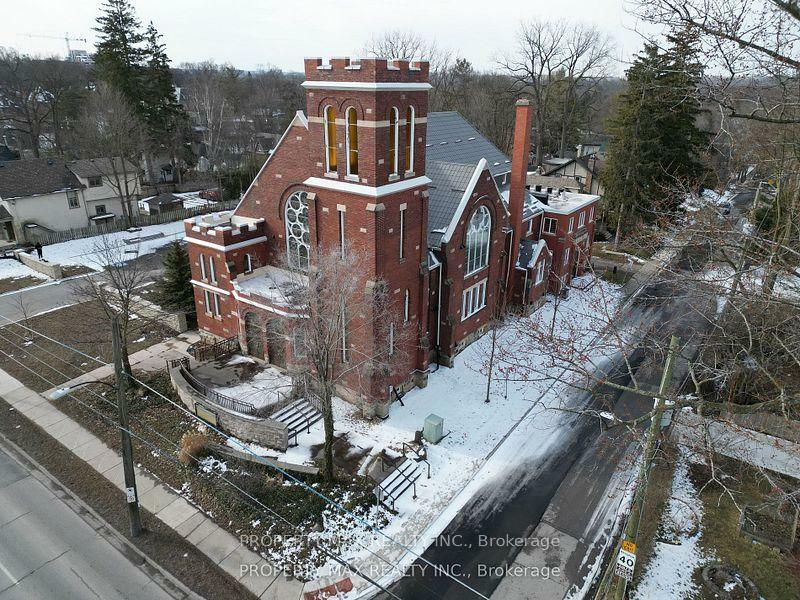 1061 Richmond Street  London East ON N6A 3J7 photo