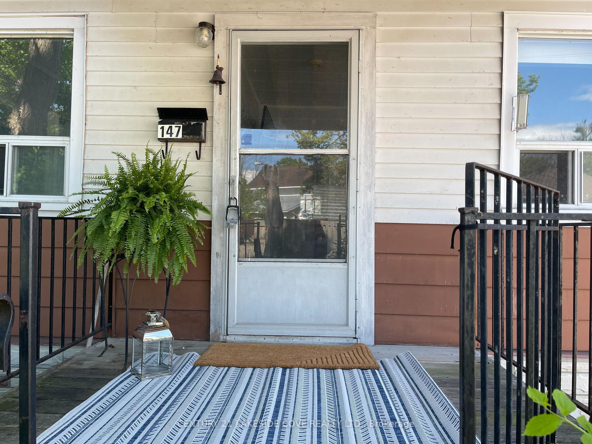 Photo de la propriété:  147 Dufferin Street  ON L3V 5T1 