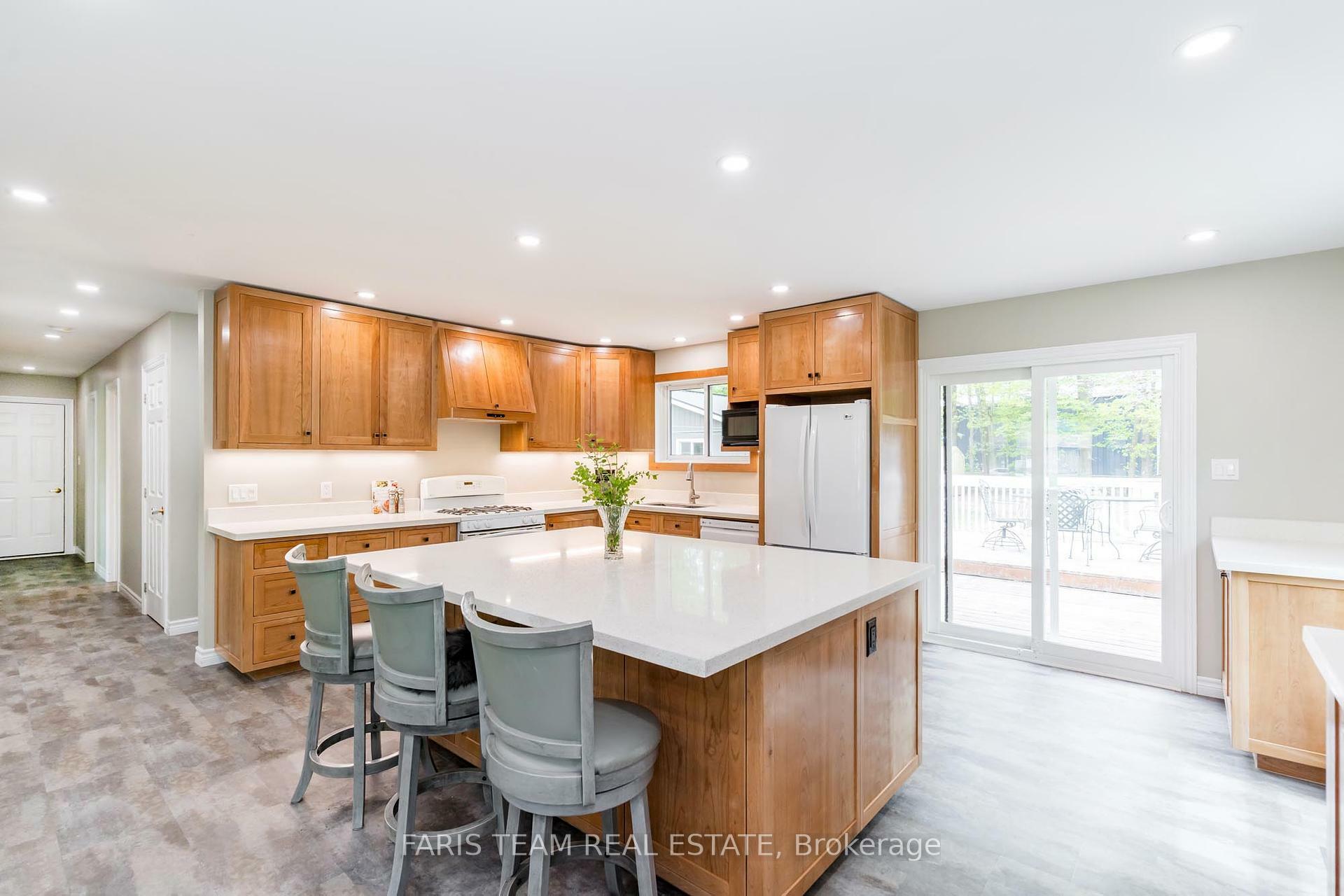Property Photo: 1941 Vespra Valley Road ON L0L 1Y2
