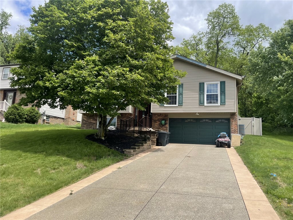 Property Photo: 271 Coleen Drive PA 15236