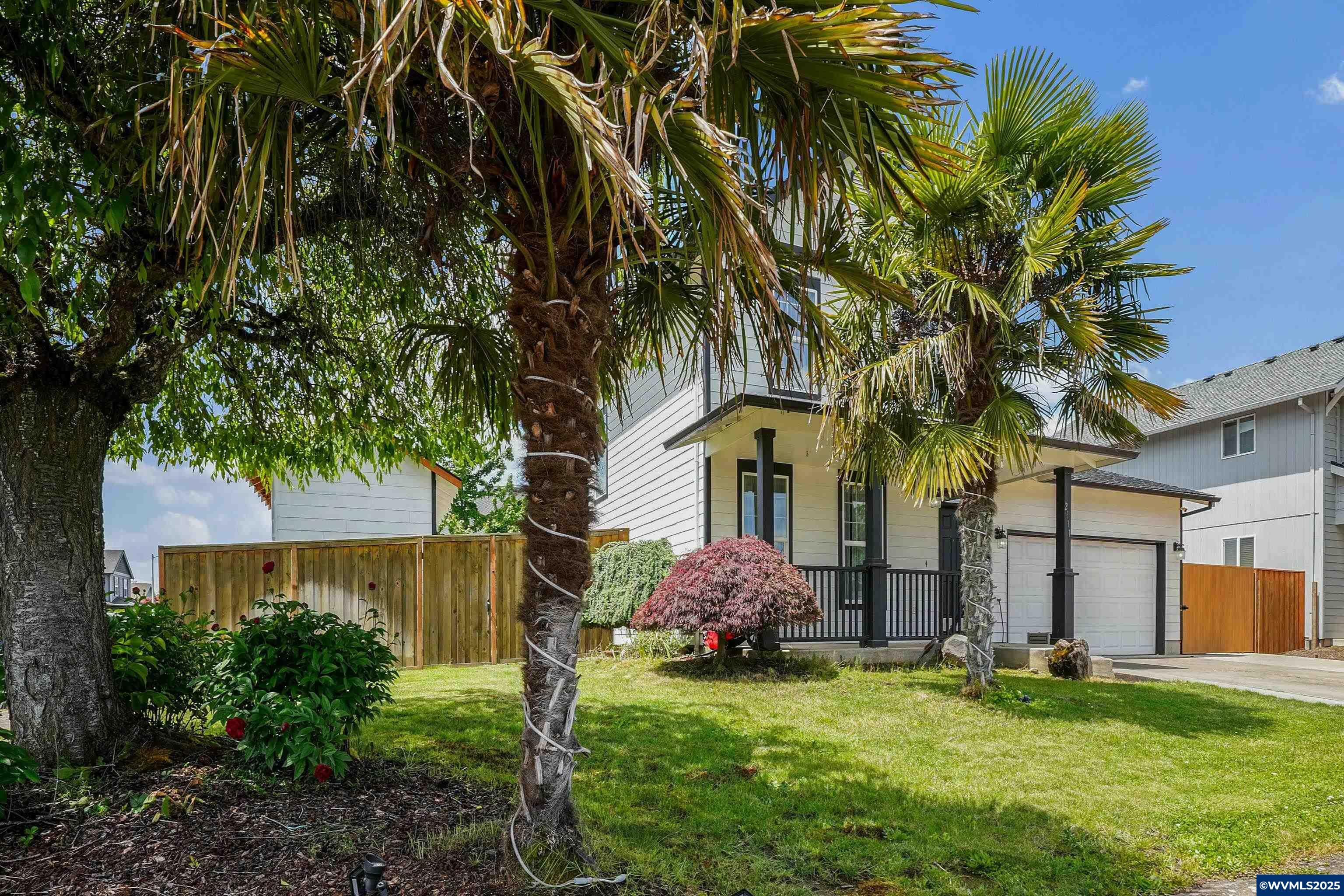 Property Photo: 2511 Patriot St OR 97071