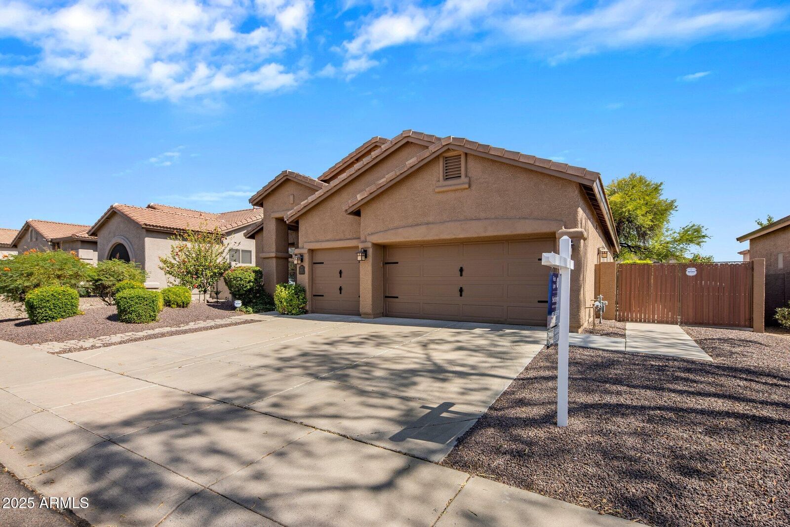 Property Photo: 4117 E Molly Lane AZ 85331