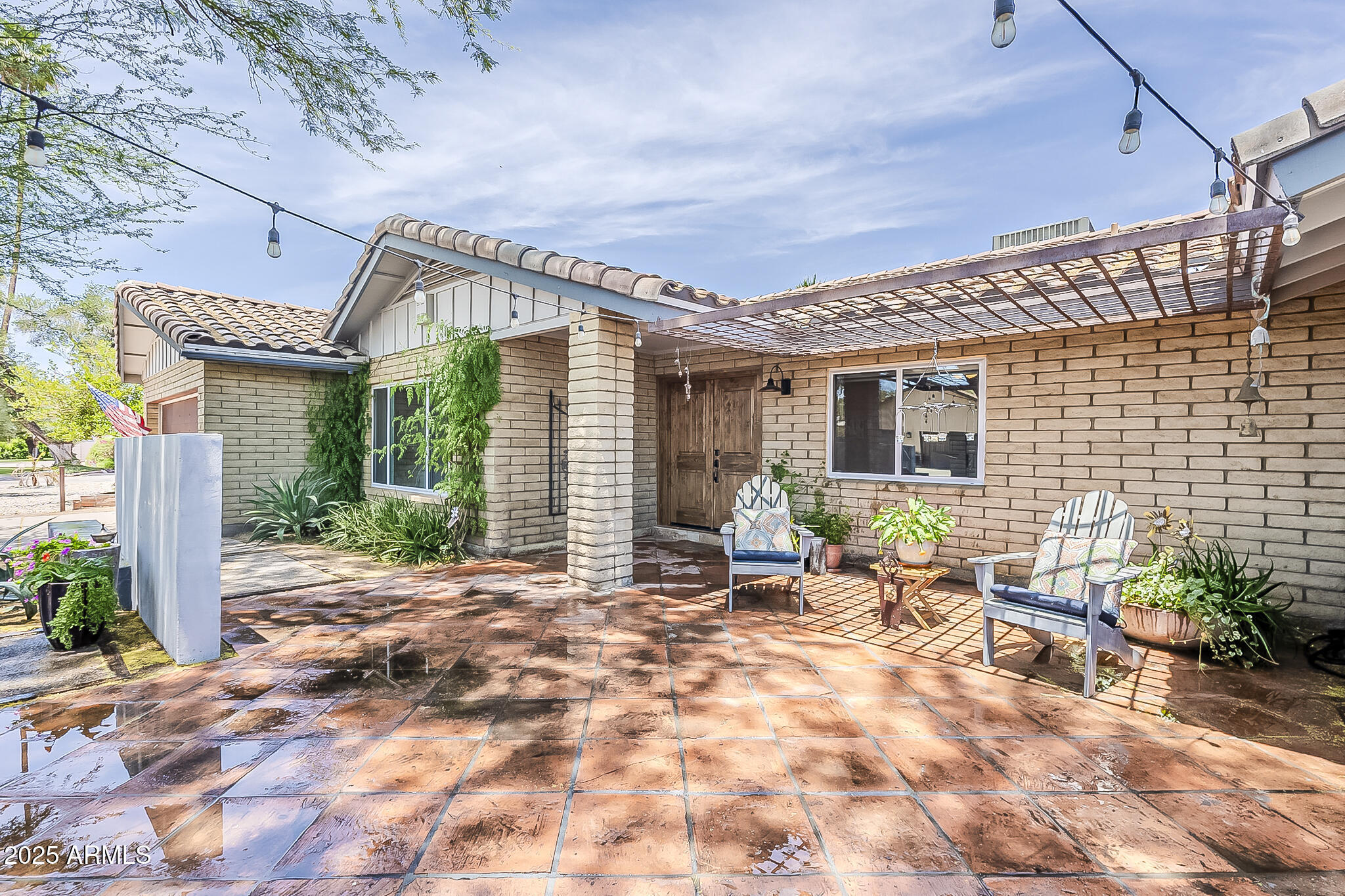 Property Photo: 402 E Claremont Street AZ 85012