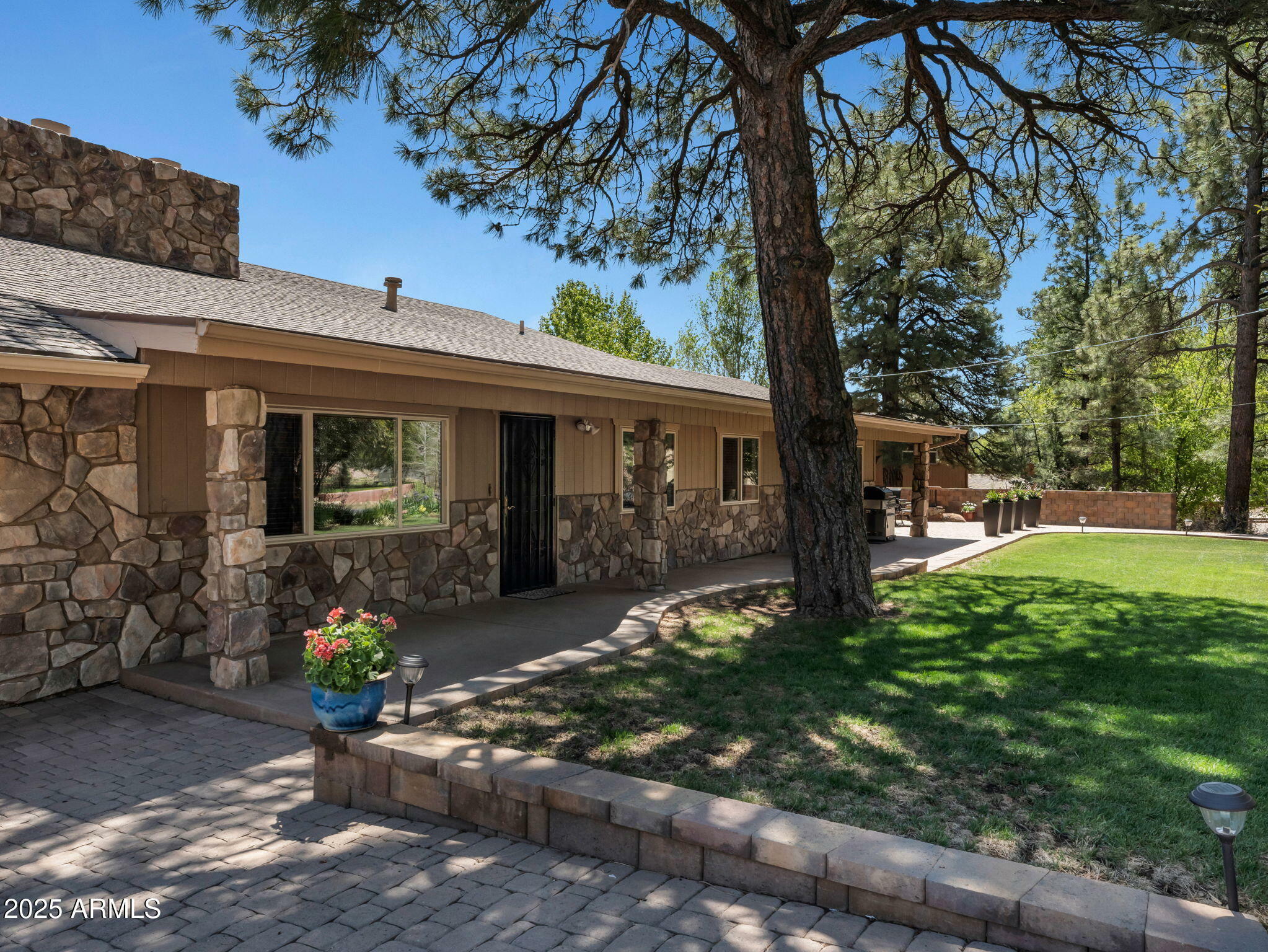 Property Photo: 3194 N Riviera Way AZ 86004