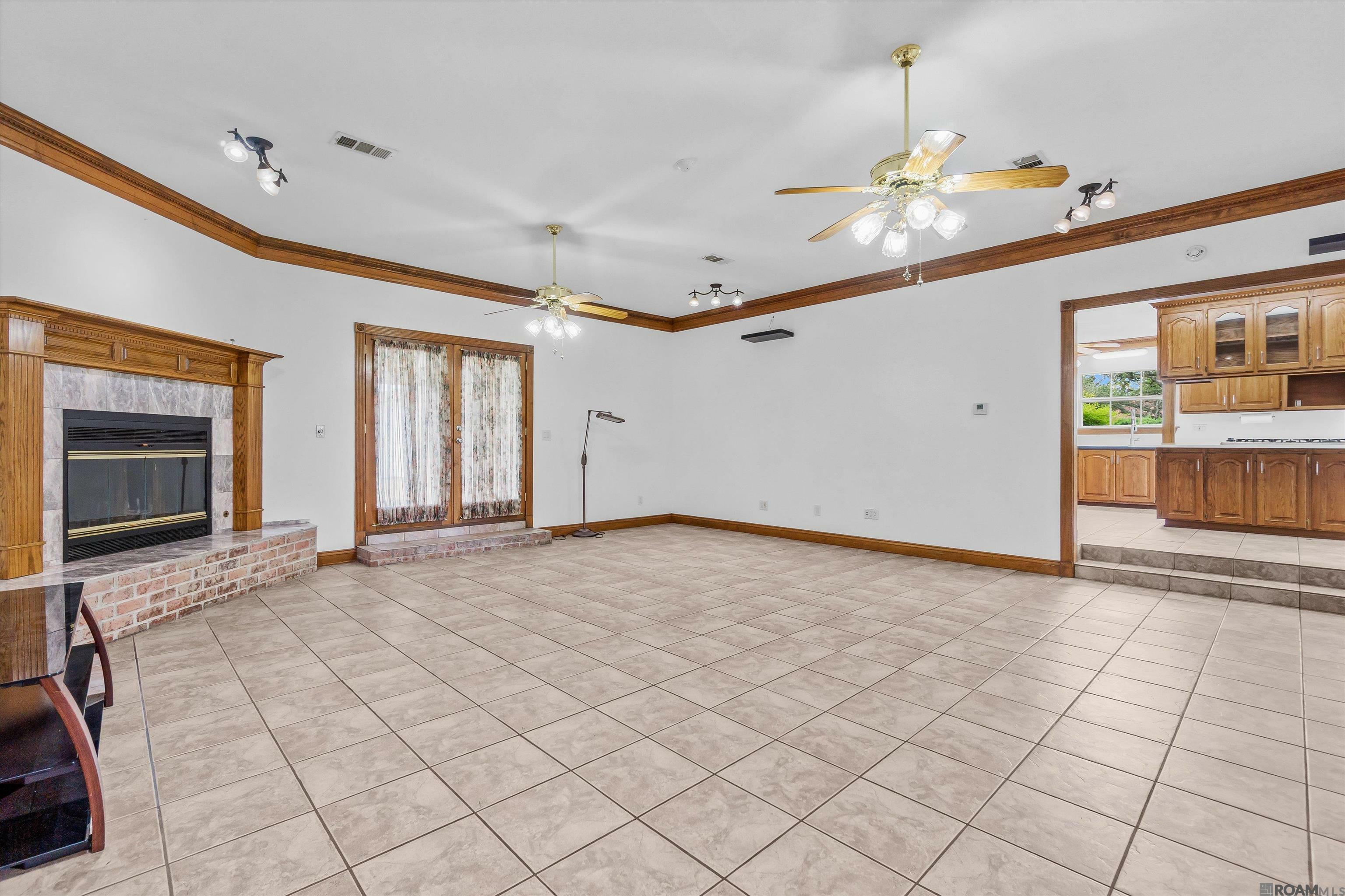 Property Photo: 6168 Brewerton Rd LA 70737