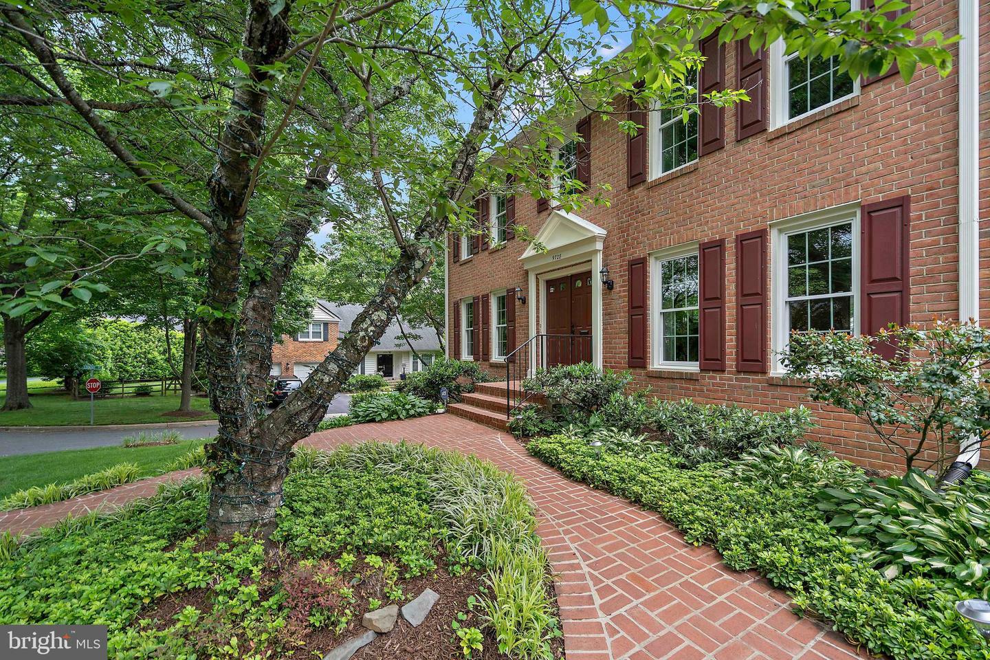 Property Photo: 9728 Whetstone Drive MD 20886