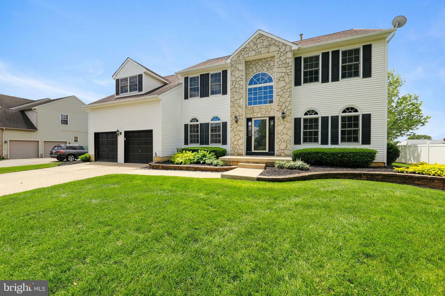 Property Photo: 19 Pear Tree Place NJ 08080