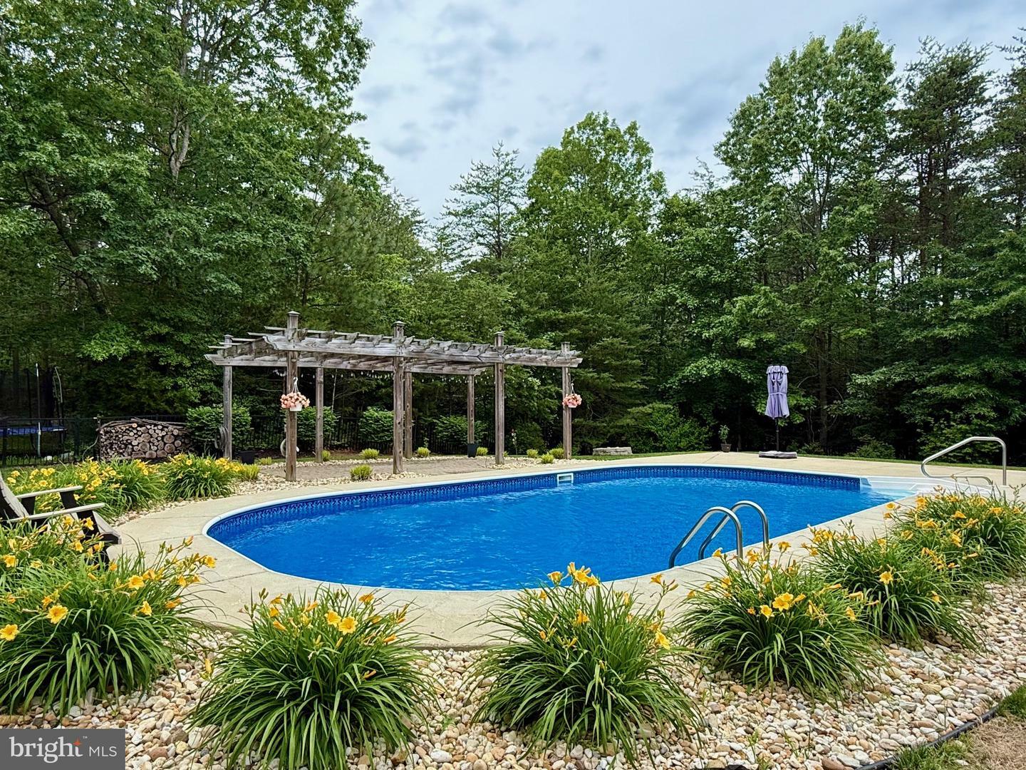 Property Photo: 23283 Nicholson Street MD 20636