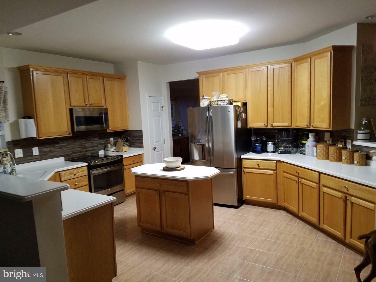 Property Photo: 9778 Lorraine Carol Way VA 22079