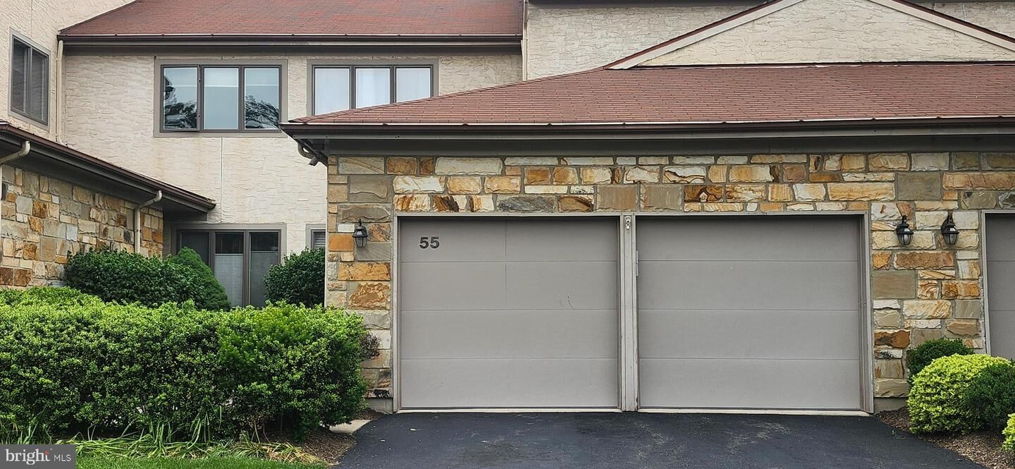 Property Photo:  55 Woodmont Drive  NJ 08648 