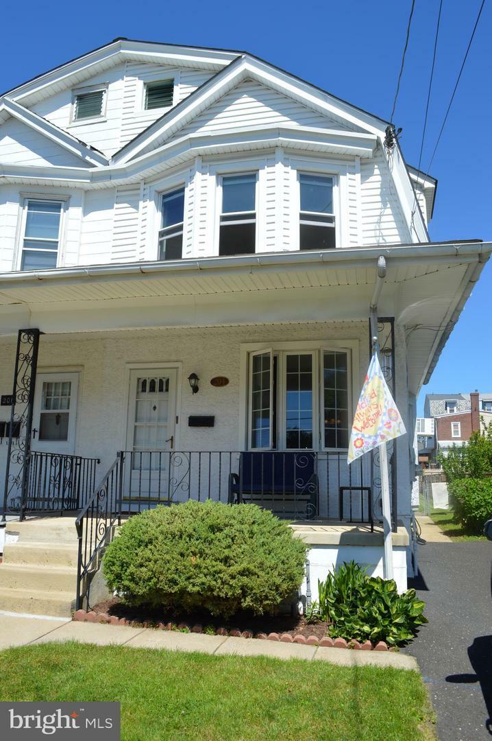 Property Photo: 204 Ryers Avenue PA 19012