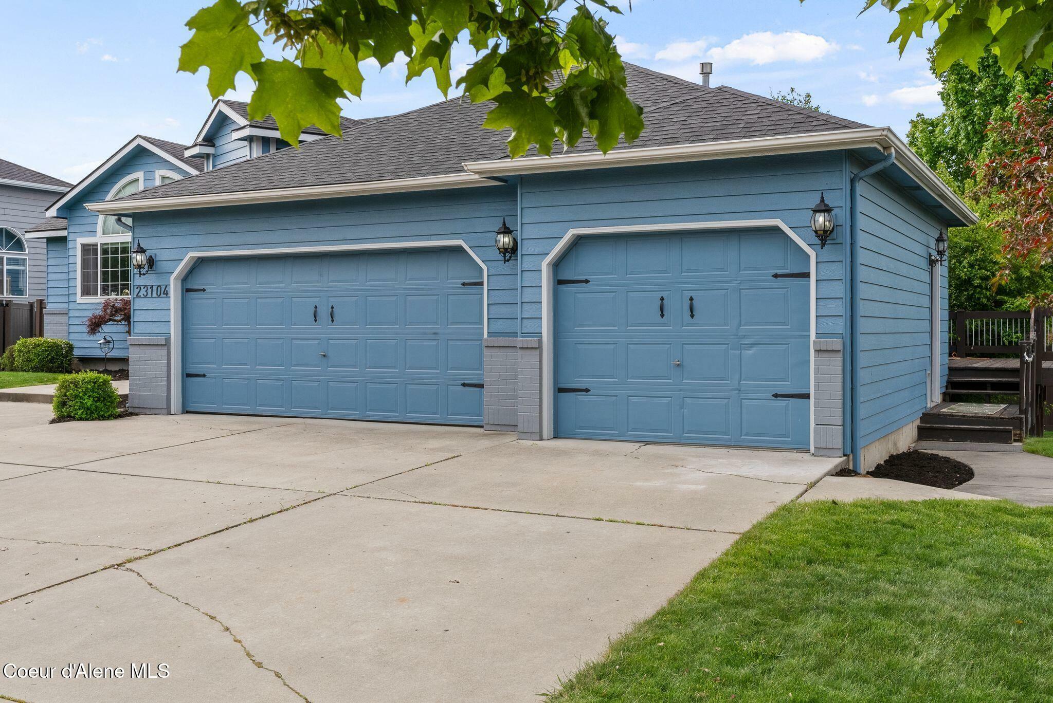 Property Photo: 23104 E Broadway Avenue WA 99019