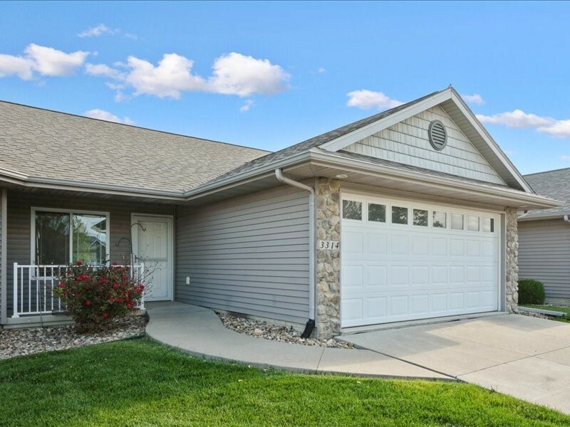 Property Photo: 3314 35th Avenue IA 52302