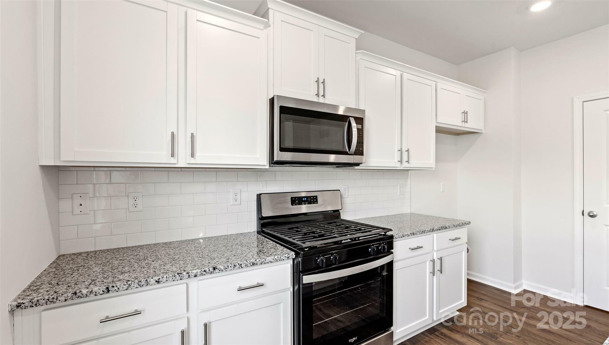 Property Photo:  827 Adelston Lane  NC 28804 