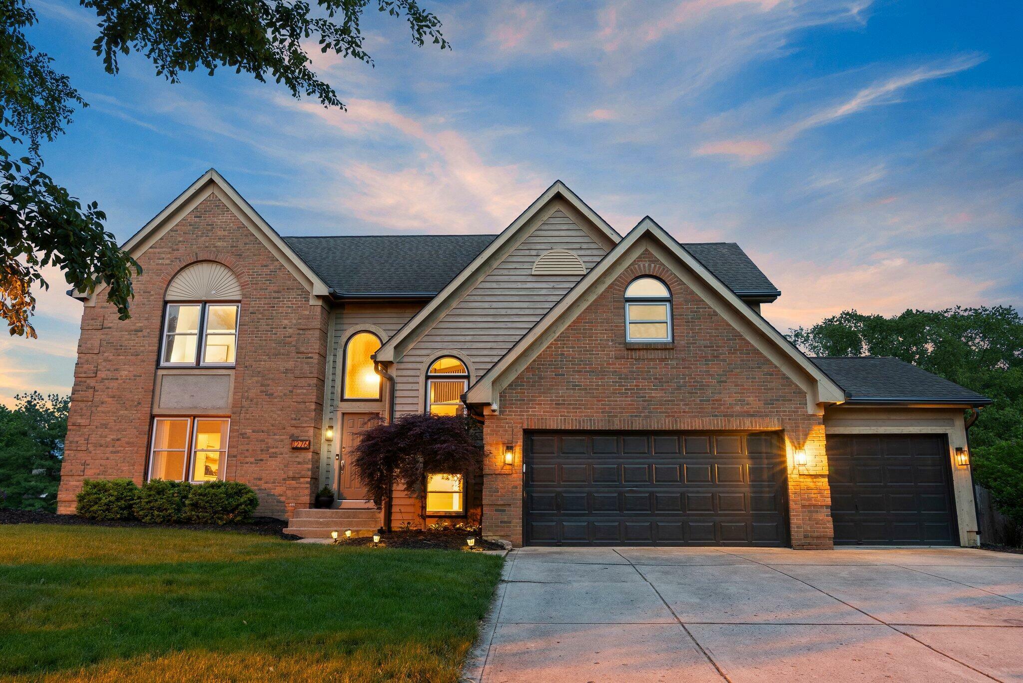 Property Photo: 1276 Wallasey Drive OH 43081