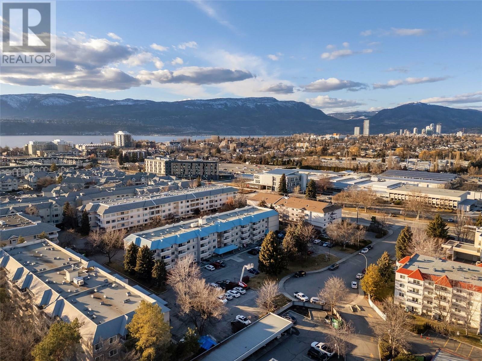 Photo de la propriété: 3160 De Montreuil Court 208 BC V1W 3W3