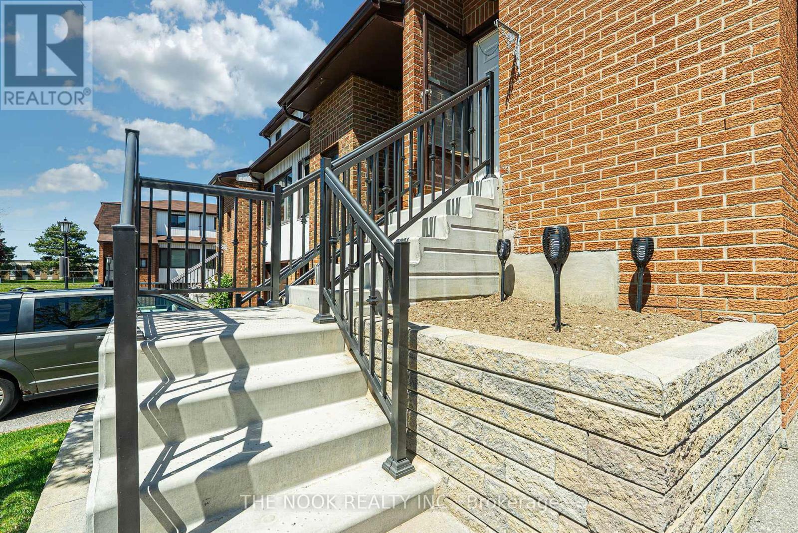 Property Photo: 765 Oklahoma Drive 53 ON L1W 3C9